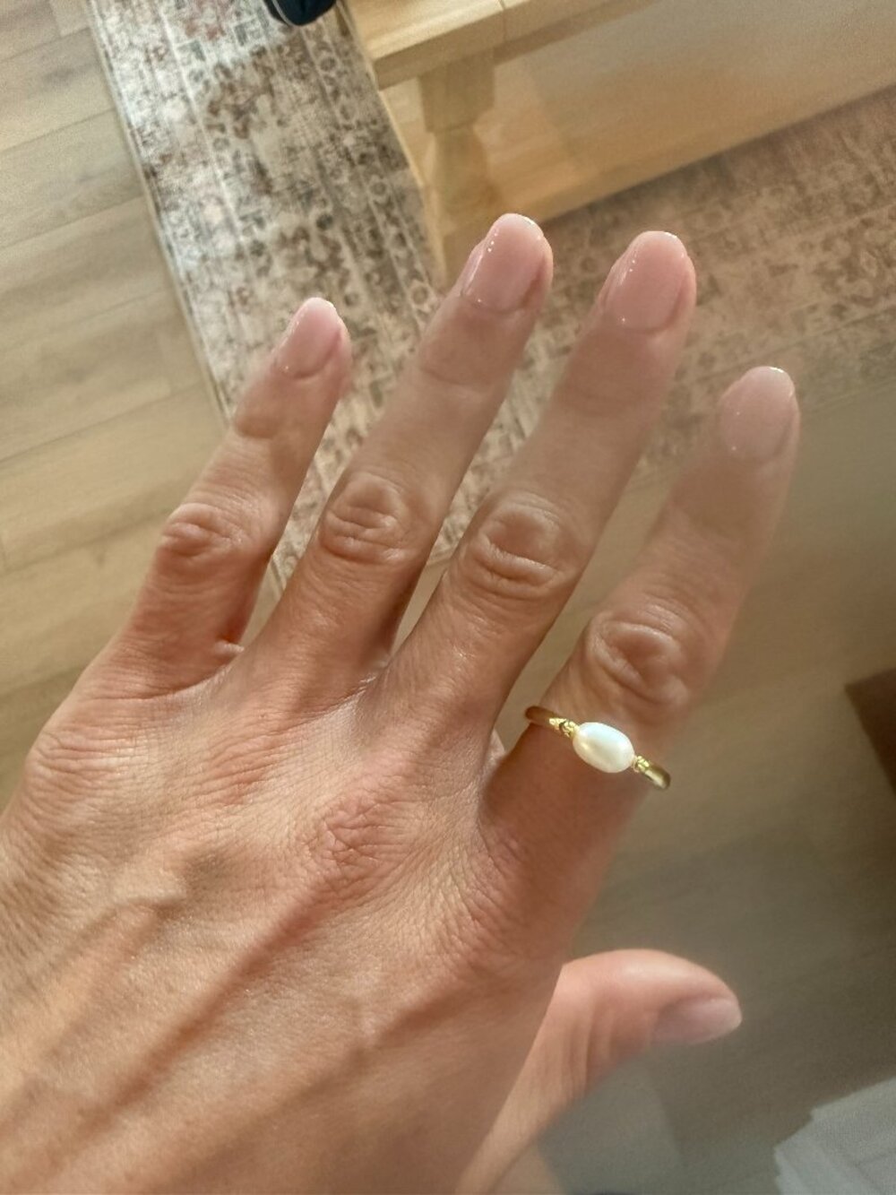 Kendra Scott Gold Pearl Ring – Minimalist Statement Ring